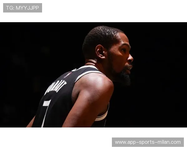 杜兰特连续抢分并得手，篮网在末节完成绝杀