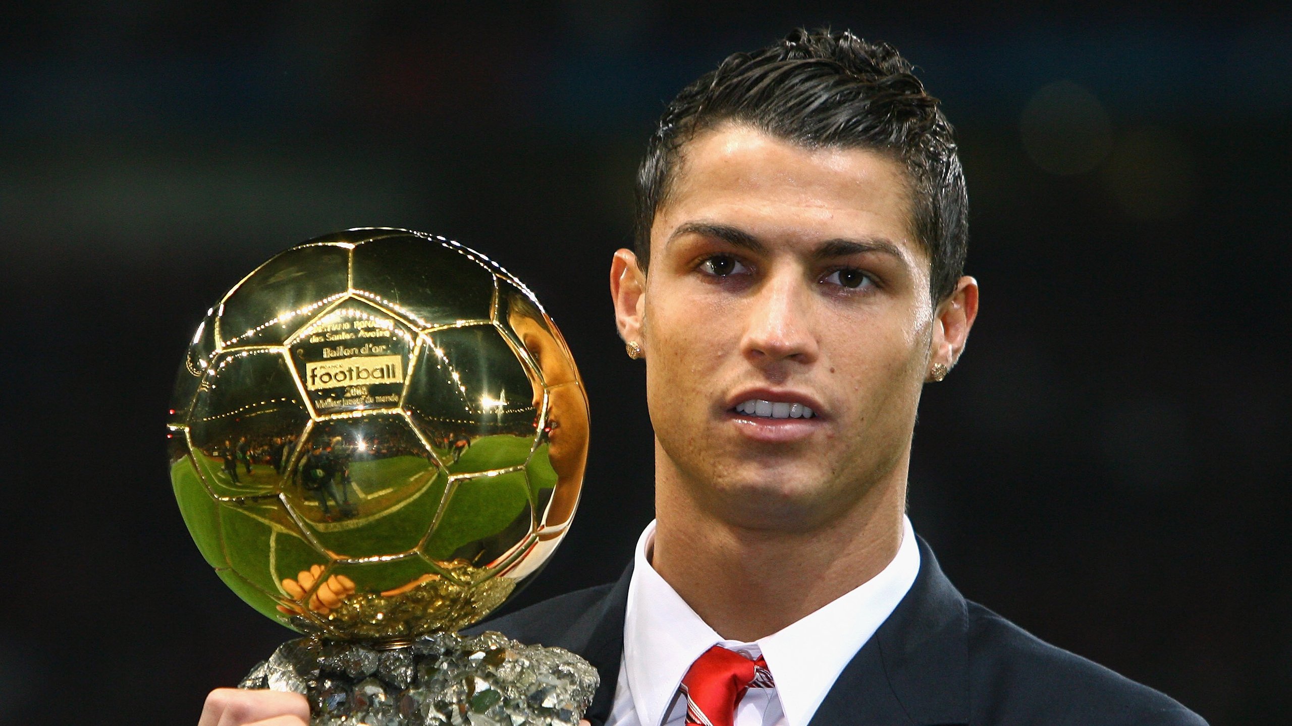 中场对抗成功率是否影响主导控球意愿，球队中场在球队中的作用