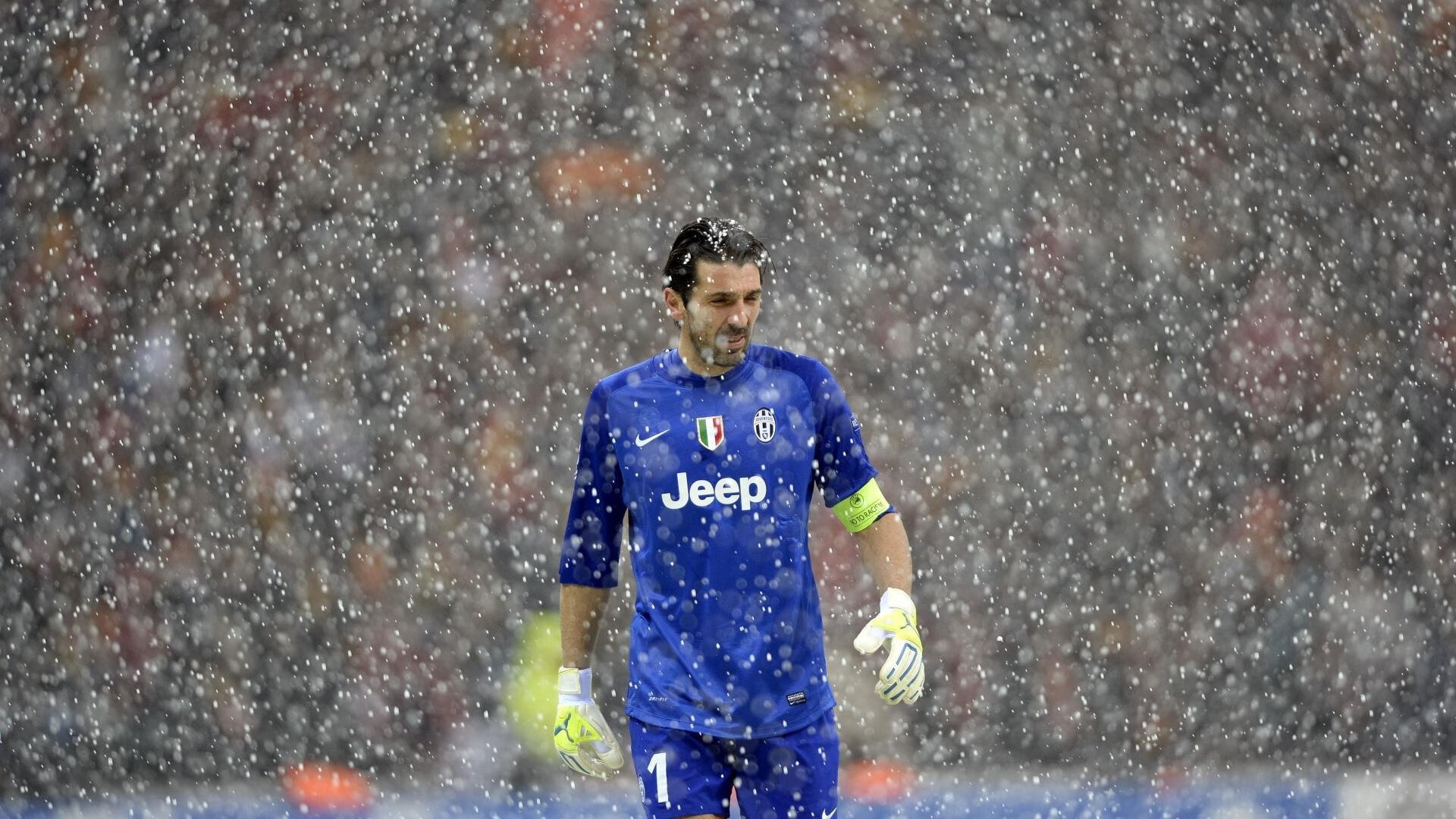 替补球员发挥出色,保持竞争力,替补球员应从什么位置入场