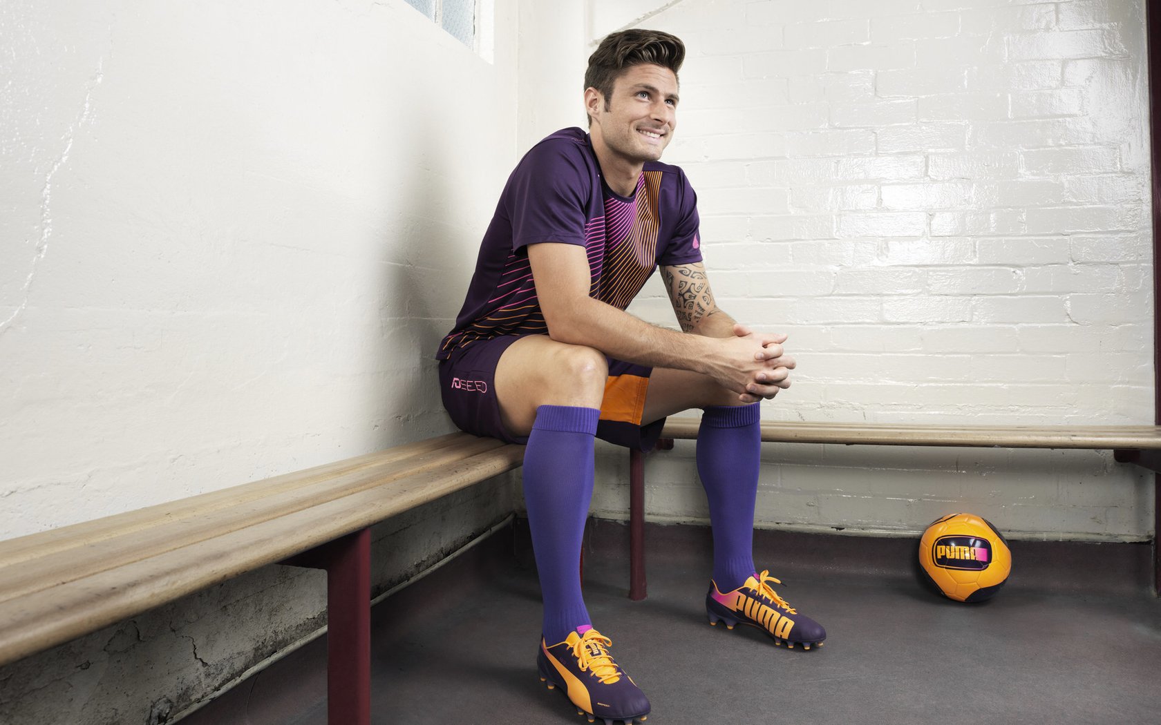 澳大利亚袋鼠队的防线强大，反击能力提升比赛节奏，澳大利亚袋鼠强壮